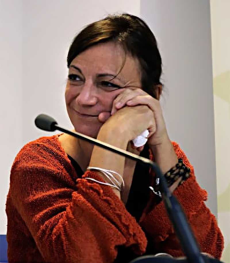 Esther-Zarraluki