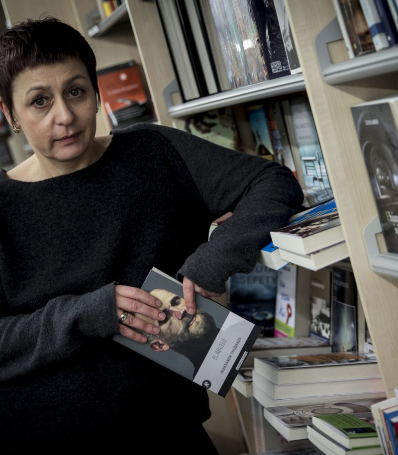 A: Jesús CasoF: 04-04-2017P: Julya DobroskayaL: Pamplona. Calle San GregorioT: Entrevista a la traductora de ruso
